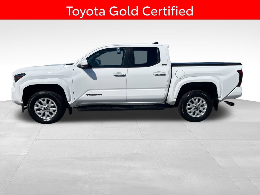 Certified 2024 Toyota Tacoma SR5 AWD/4WD image 2