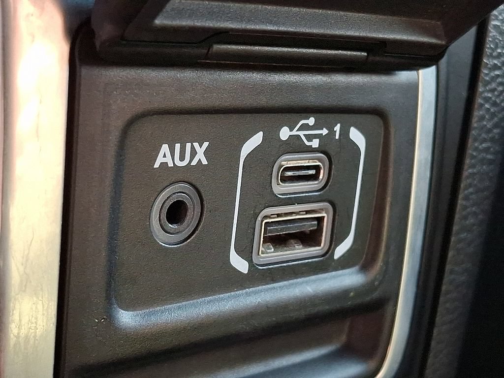 Used 2021 Jeep Gladiator Sport AWD/4WD image 23