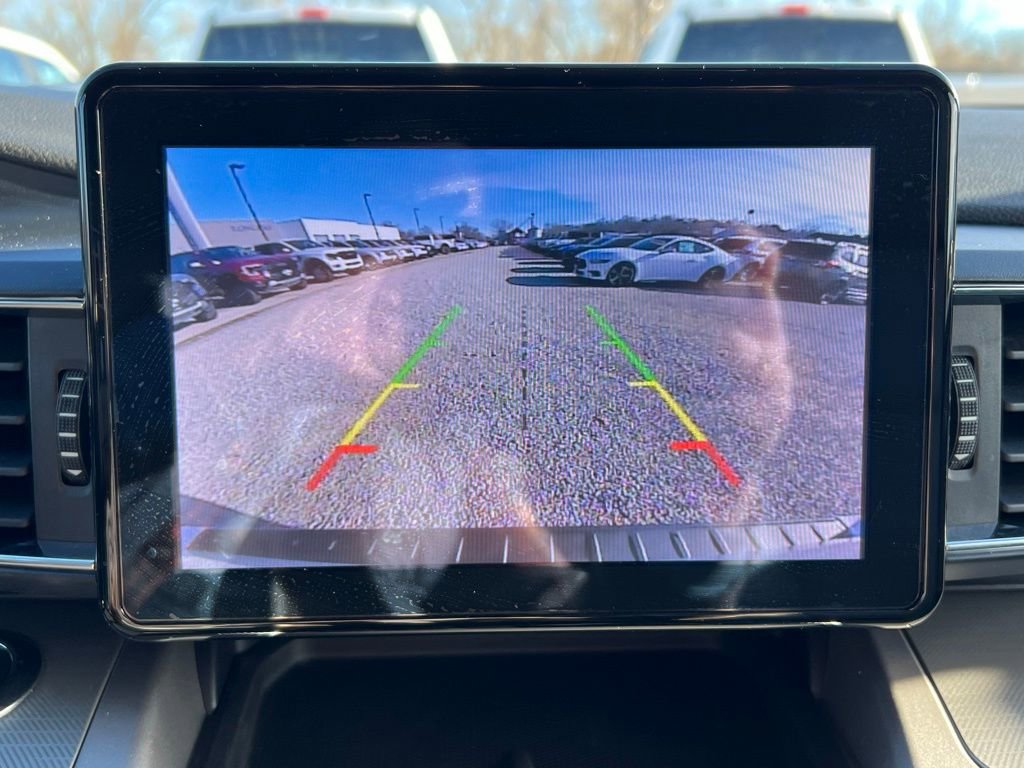 Used 2021 Ford Explorer XLT w/ Equipment Group 202A image 27