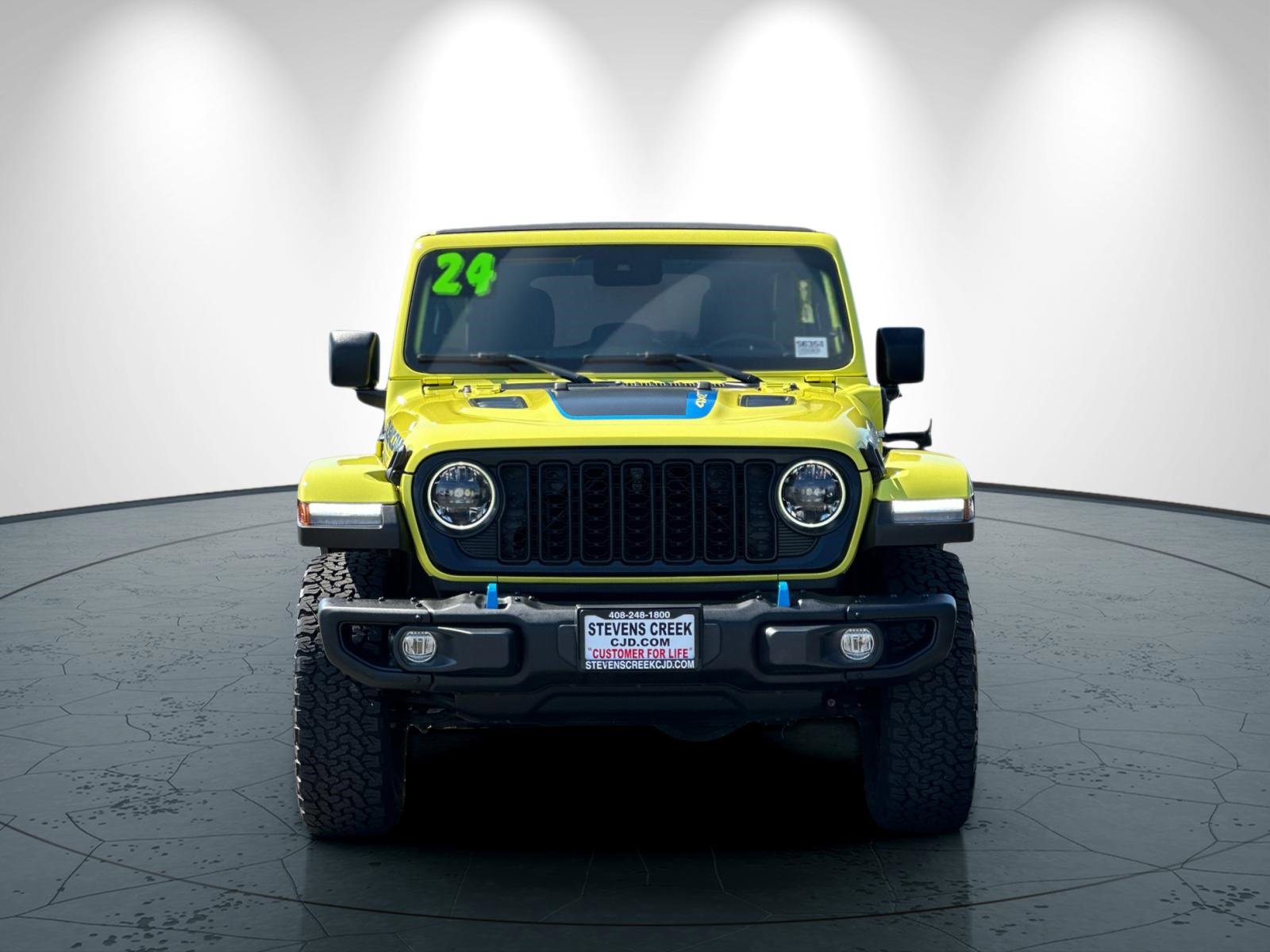 Certified 2024 Jeep Wrangler Unlimited Rubicon 4xe image 9