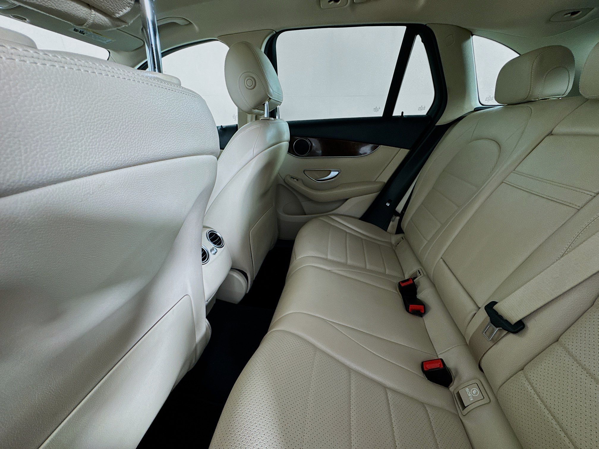 Used 2017 Mercedes-Benz GLC 300 w/ Premium 1 Package image 22