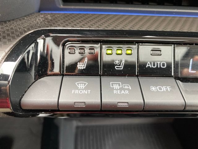 Certified 2025 Toyota Prius Limited w/ Limited Premium Package FWD image 13