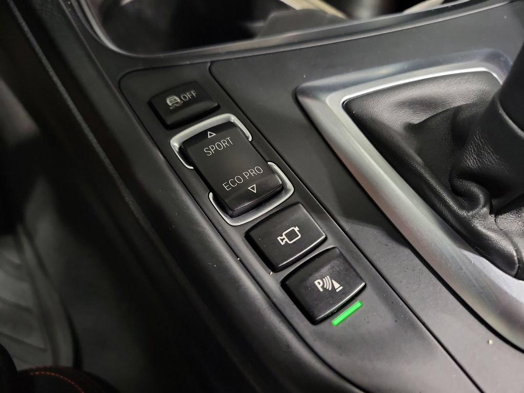Used 2014 BMW 435i Convertible RWD image 16