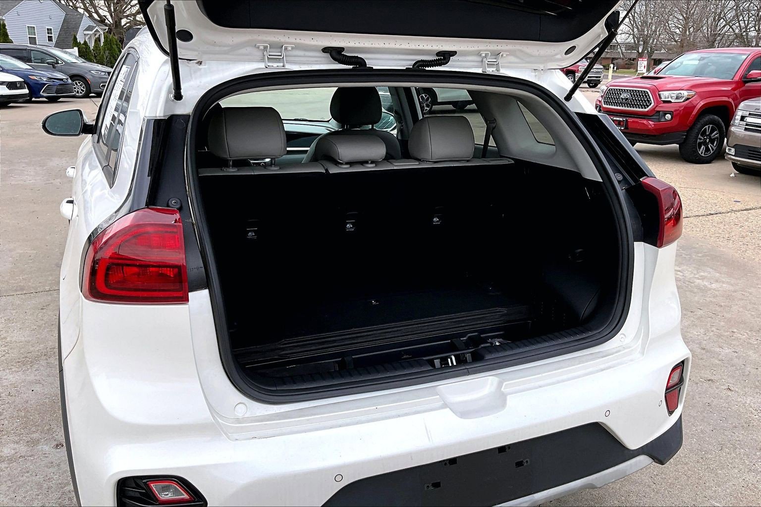 Used 2020 Kia Niro EX Premium image 19