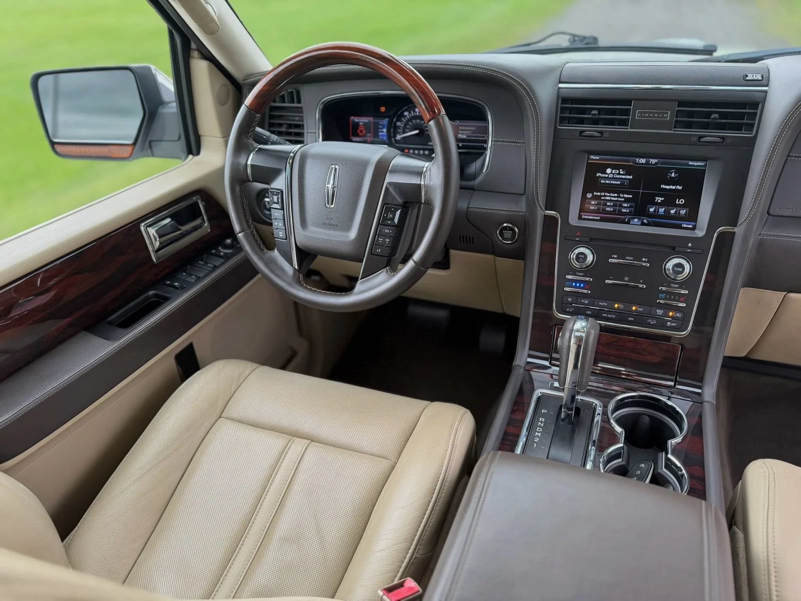 Used 2015 Lincoln Navigator L 4WD w/ Equipment Group 101A Reserve image 62