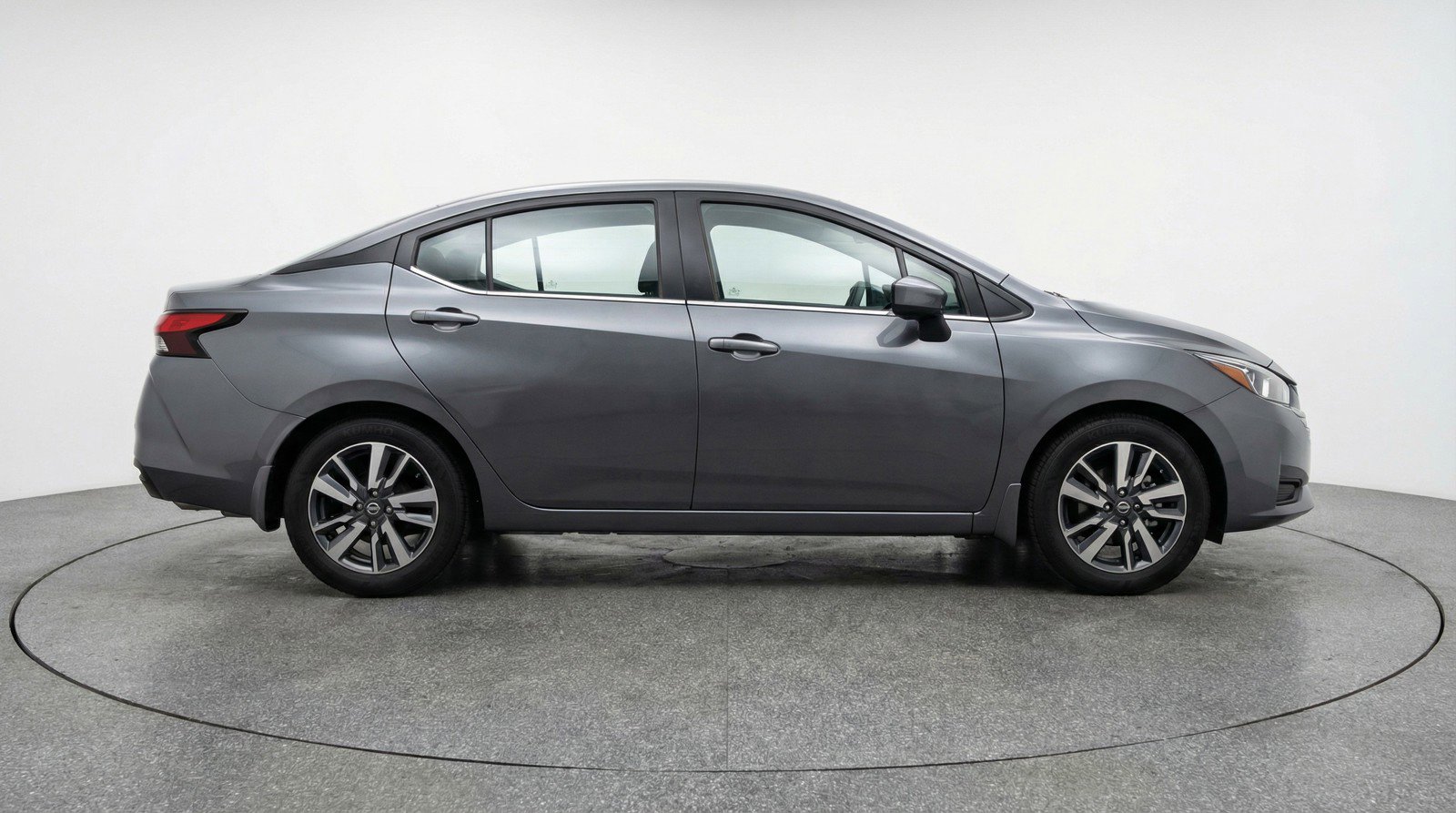 Used 2025 Nissan Versa SV image 11