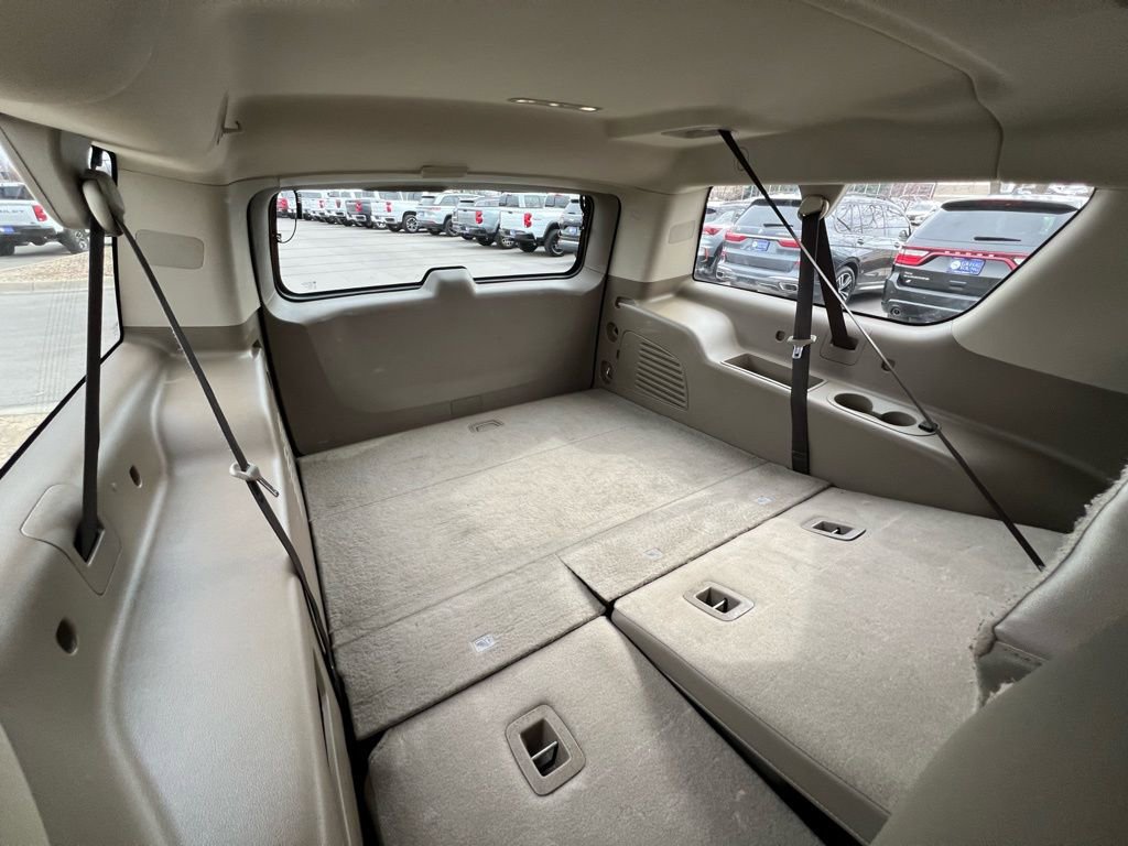 Used 2018 Chevrolet Suburban LT w/ LT Signature Package image 29