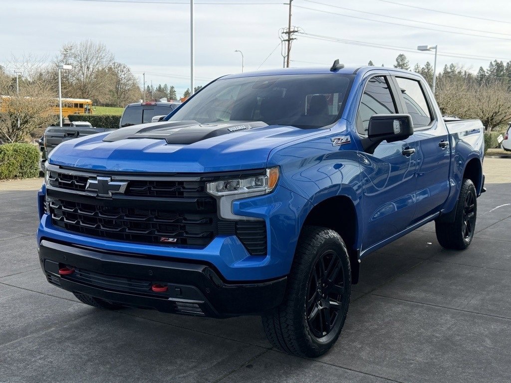 Used 2025 Chevrolet Silverado 1500 LT Trail Boss w/ LT Trail Boss Premium Package image 4