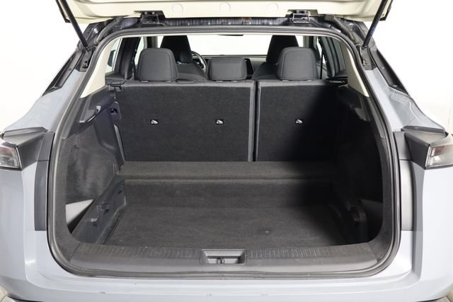 Used 2023 Nissan Ariya FWD image 17