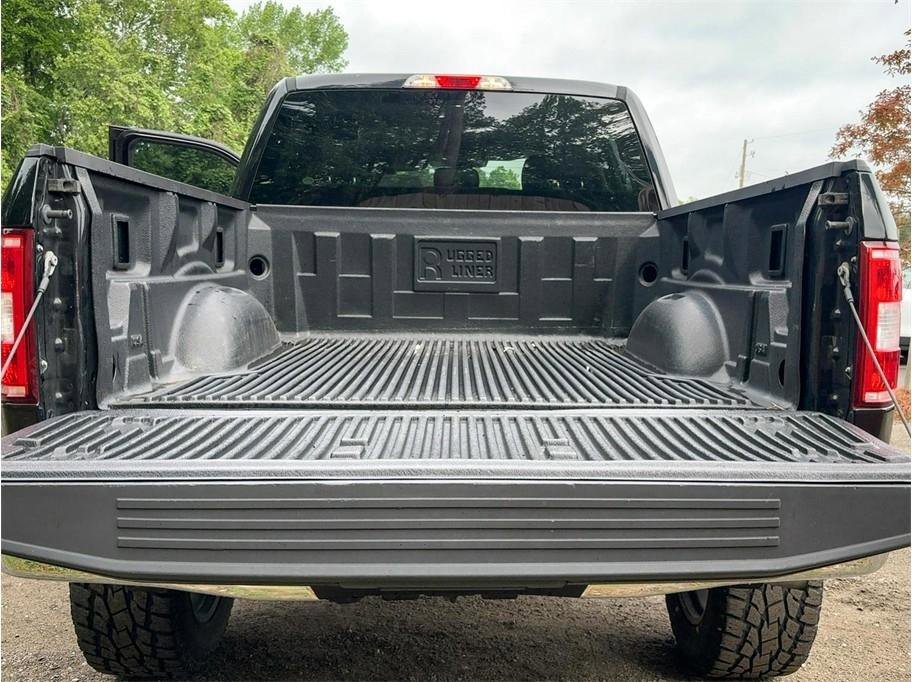 Used 2020 Ford F150 XLT w/ Equipment Group 301A Mid RWD image 8
