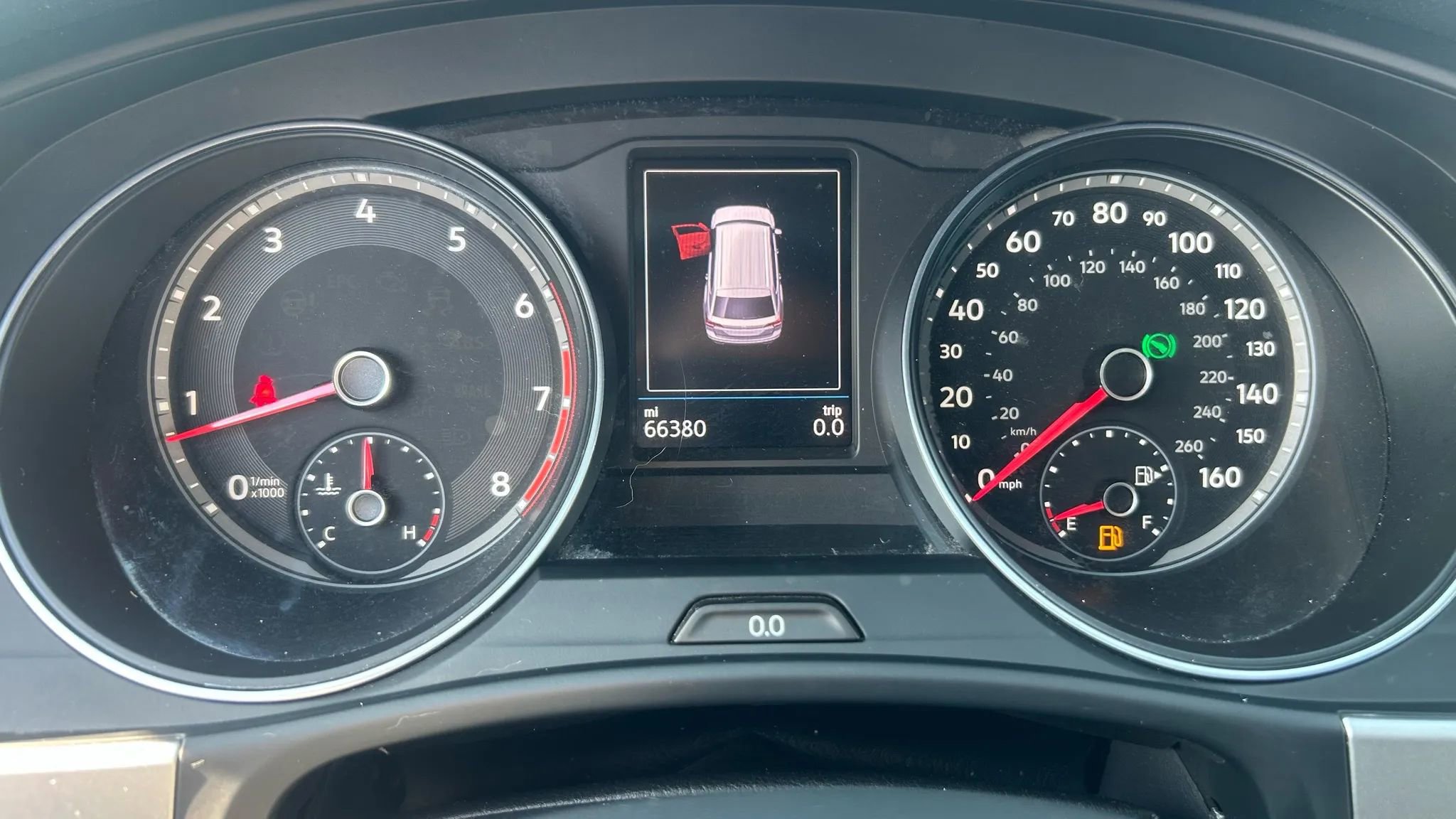 Used 2018 Volkswagen Atlas SE w/ R-Line Package image 17