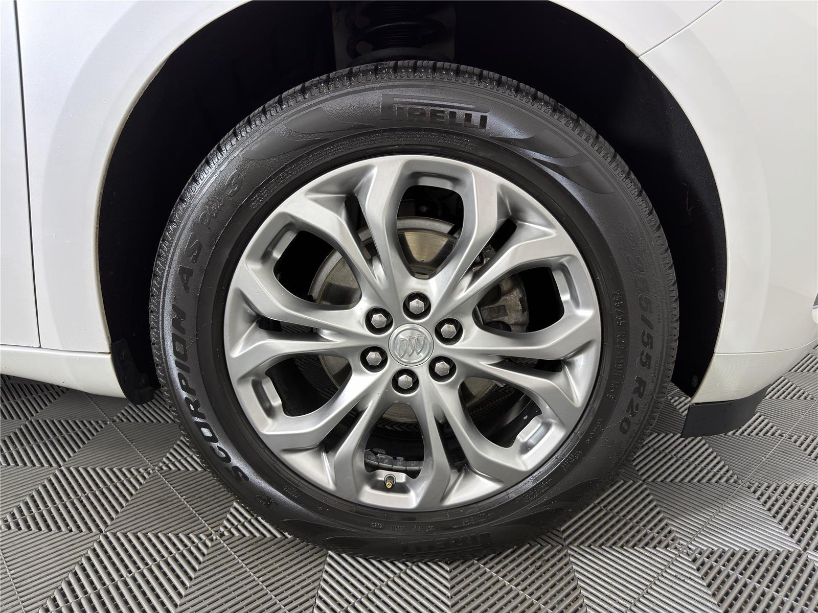Used 2021 Buick Enclave Avenir w/ Avenir Technology Package FWD image 10