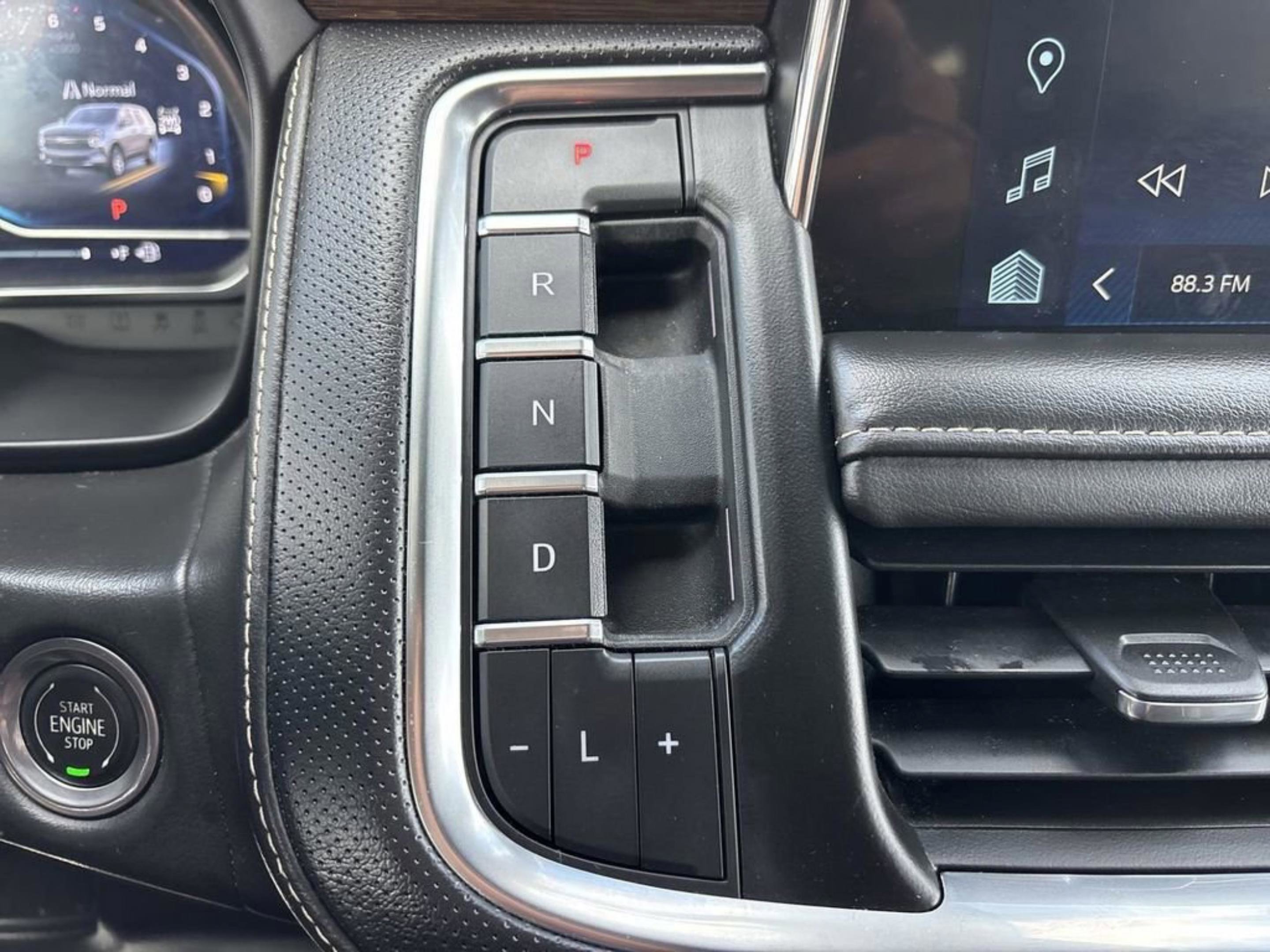 Used 2022 Chevrolet Tahoe Premier AWD/4WD image 25