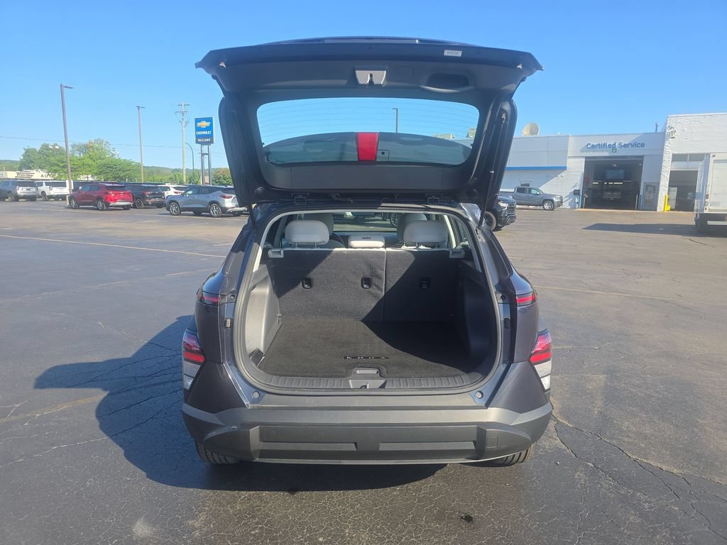 Used 2024 Hyundai Kona SE AWD/4WD image 21
