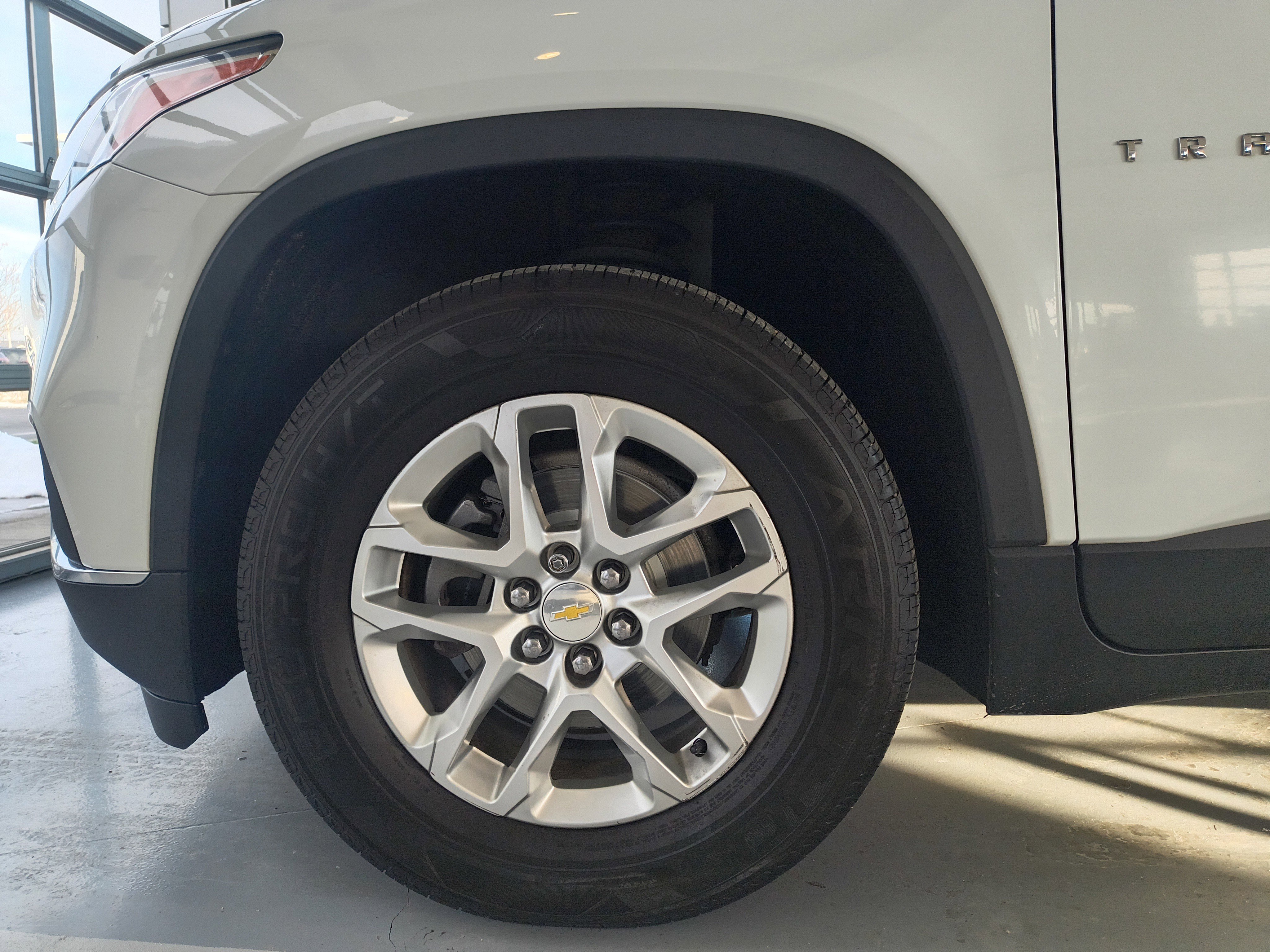 Used 2020 Chevrolet Traverse LT image 26