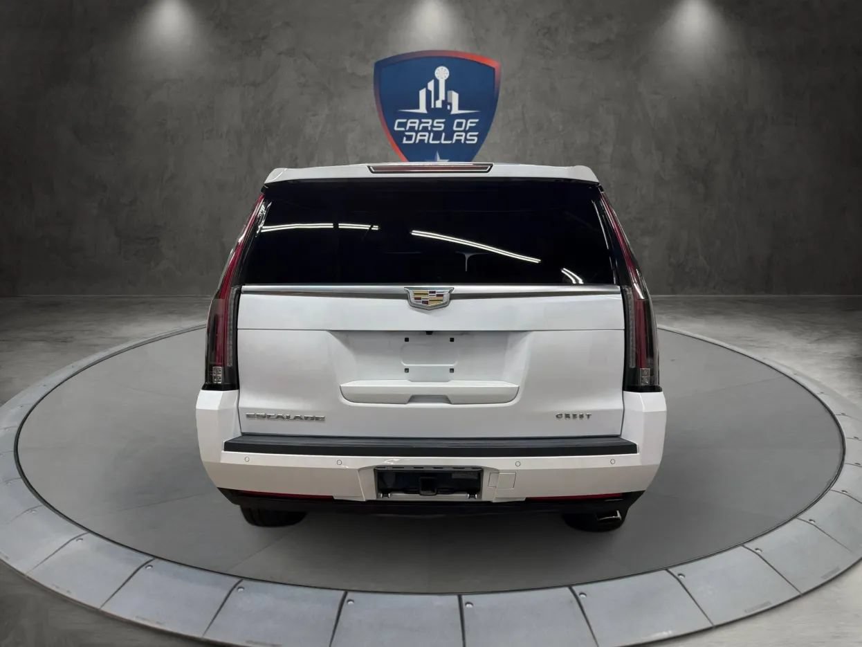 Used 2016 Cadillac Escalade Premium AWD/4WD image 4