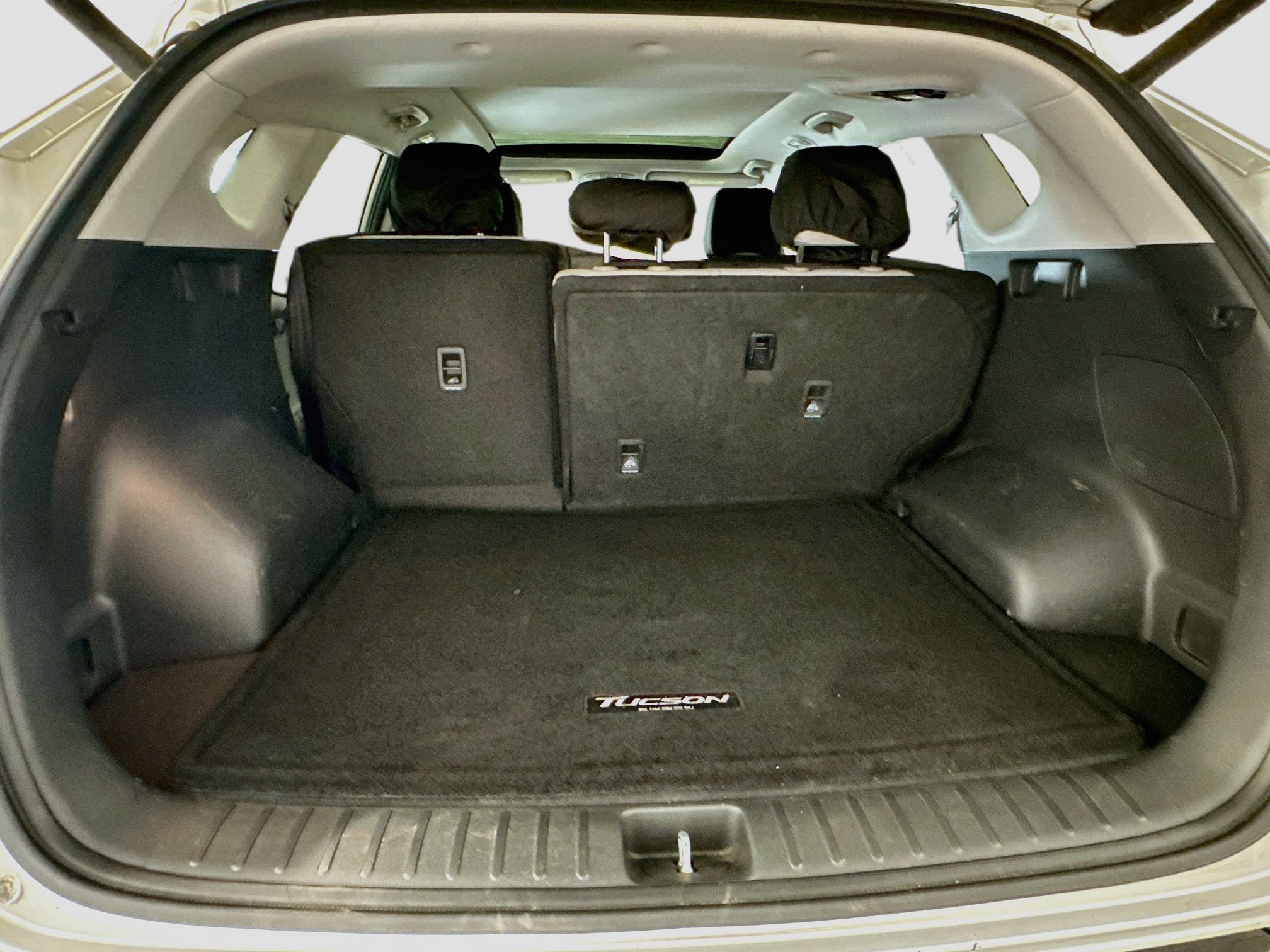Used 2018 Hyundai Tucson Value AWD/4WD image 30