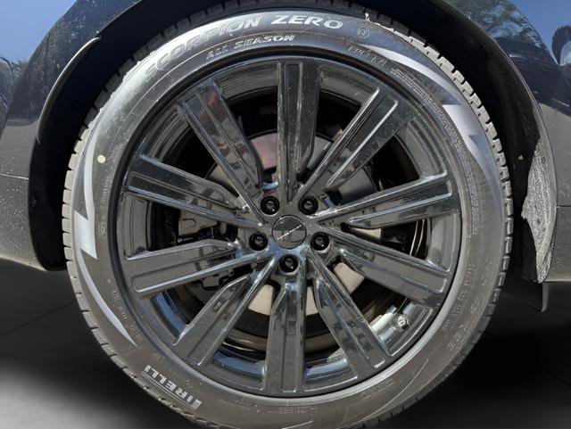 New 2026 Land Rover Range Rover SE image 12