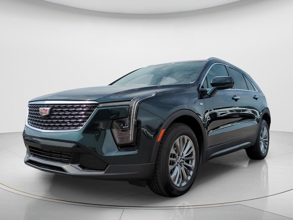 Used 2025 Cadillac XT4 Premium Luxury FWD image 1
