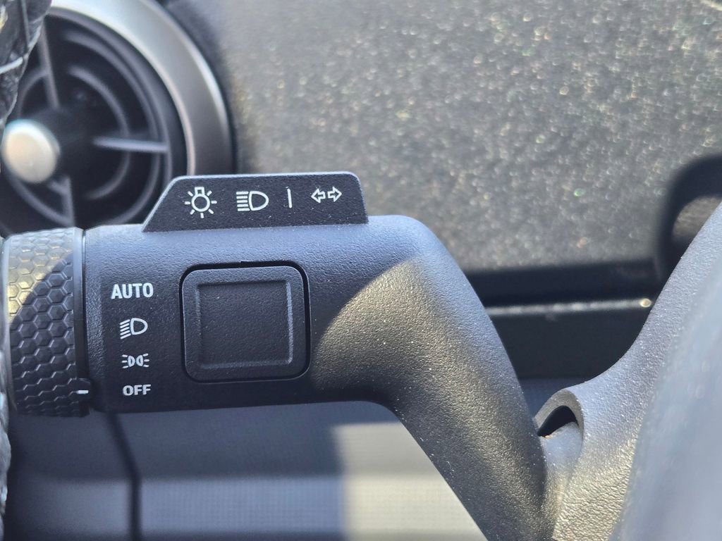 Used 2025 INEOS Grenadier Fieldmaster Edition image 22