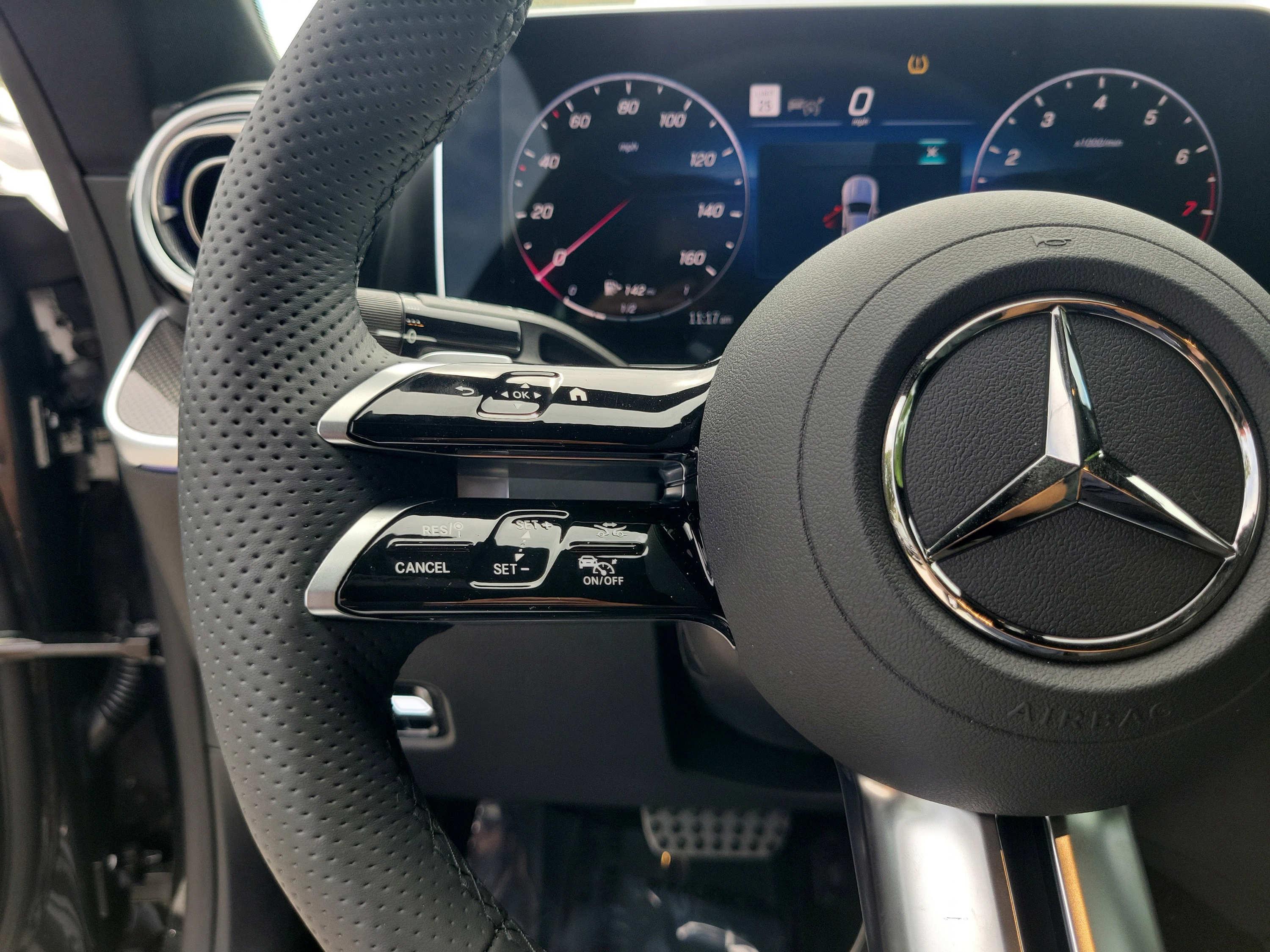 New 2026 Mercedes-Benz CLE 300 4MATIC Coupe image 19