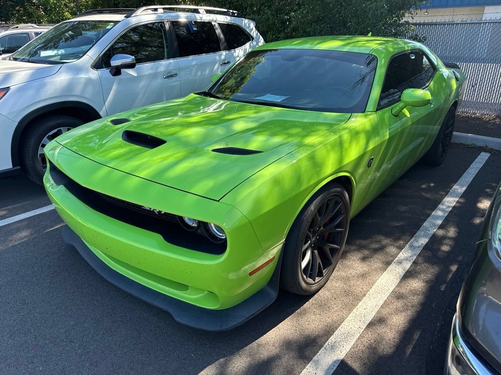 Used 2015 Dodge Challenger SRT Hellcat RWD image 1