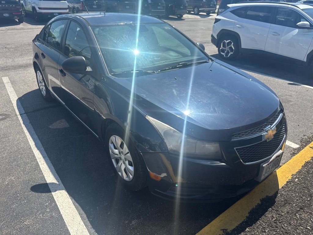 Used 2014 Chevrolet Cruze LS FWD image 4