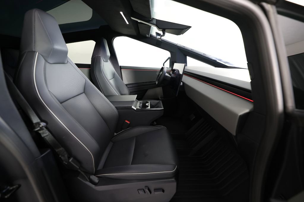 Used 2024 Tesla Cybertruck AWD Crew Cab image 13