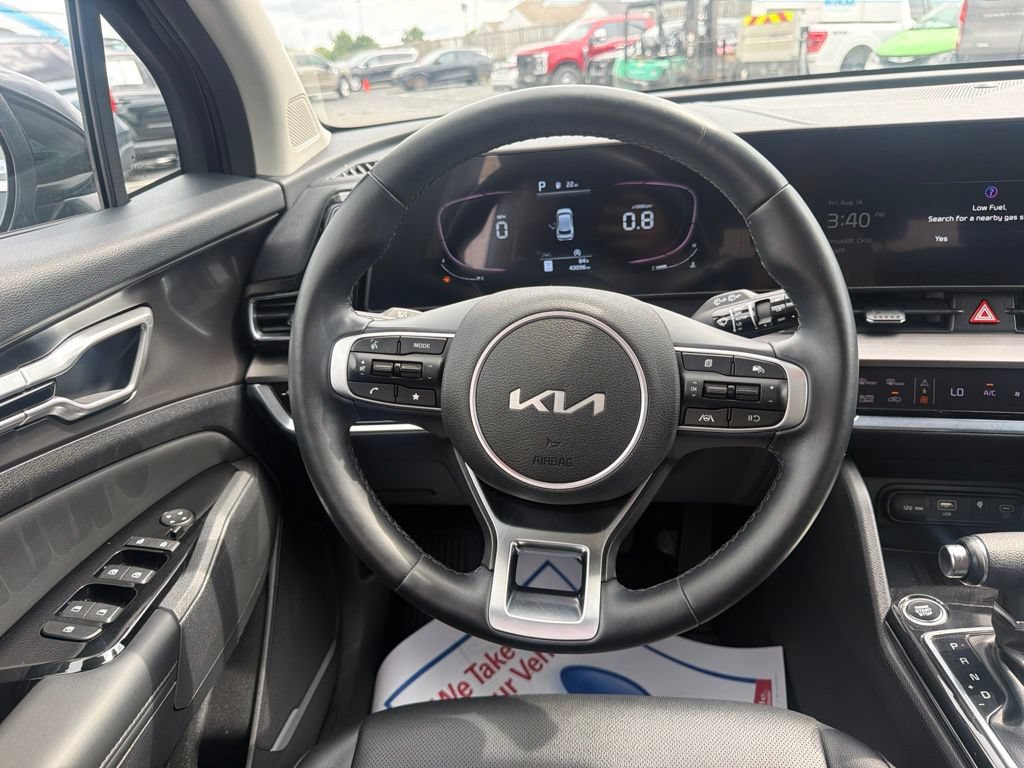 Used 2023 Kia Sportage EX AWD/4WD image 19