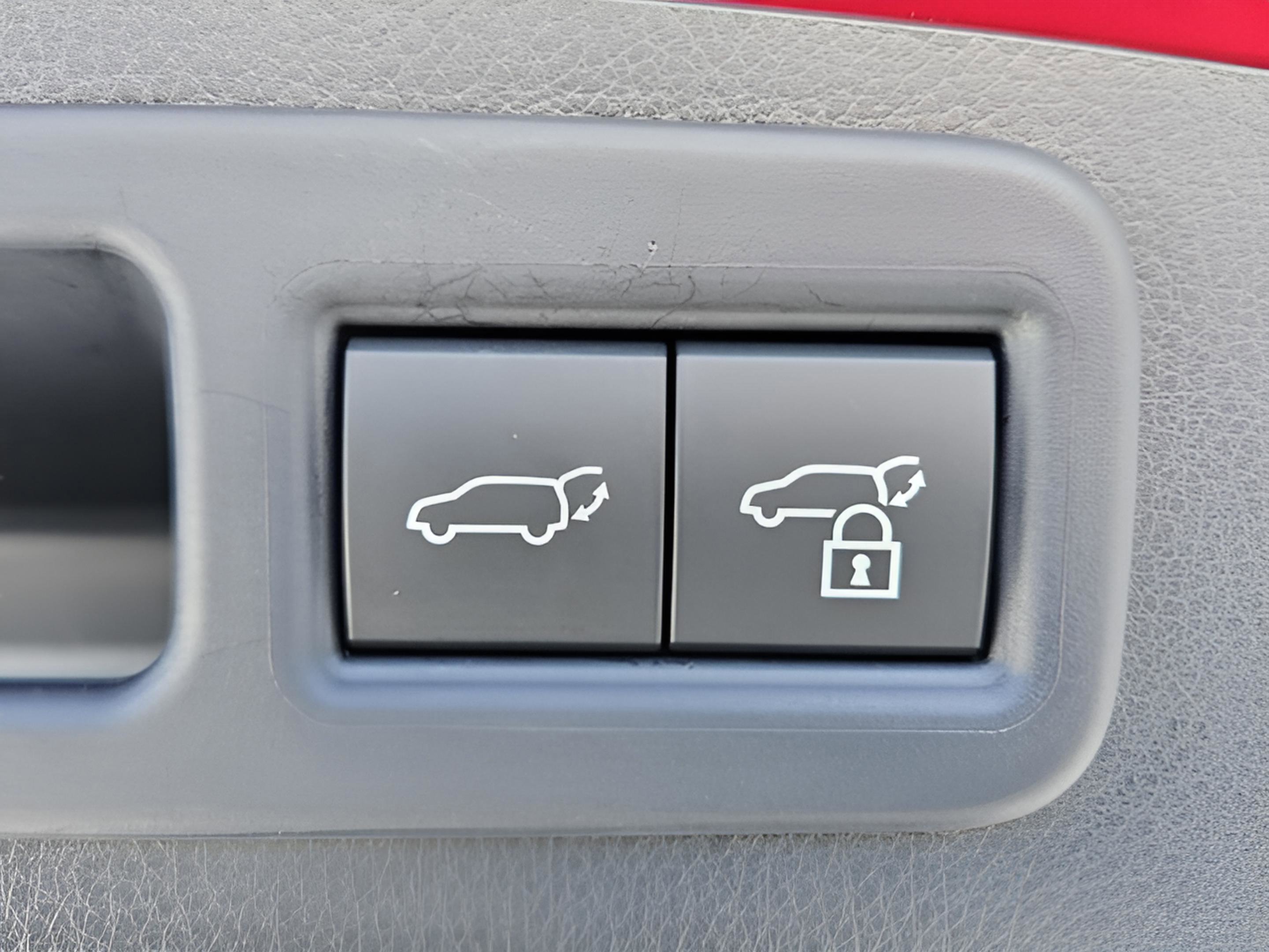 Used 2025 Lexus RX 350h w/ Accessory Package (P3) AWD/4WD image 13