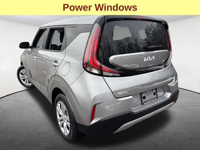 Used 2025 Kia Soul LX image 10