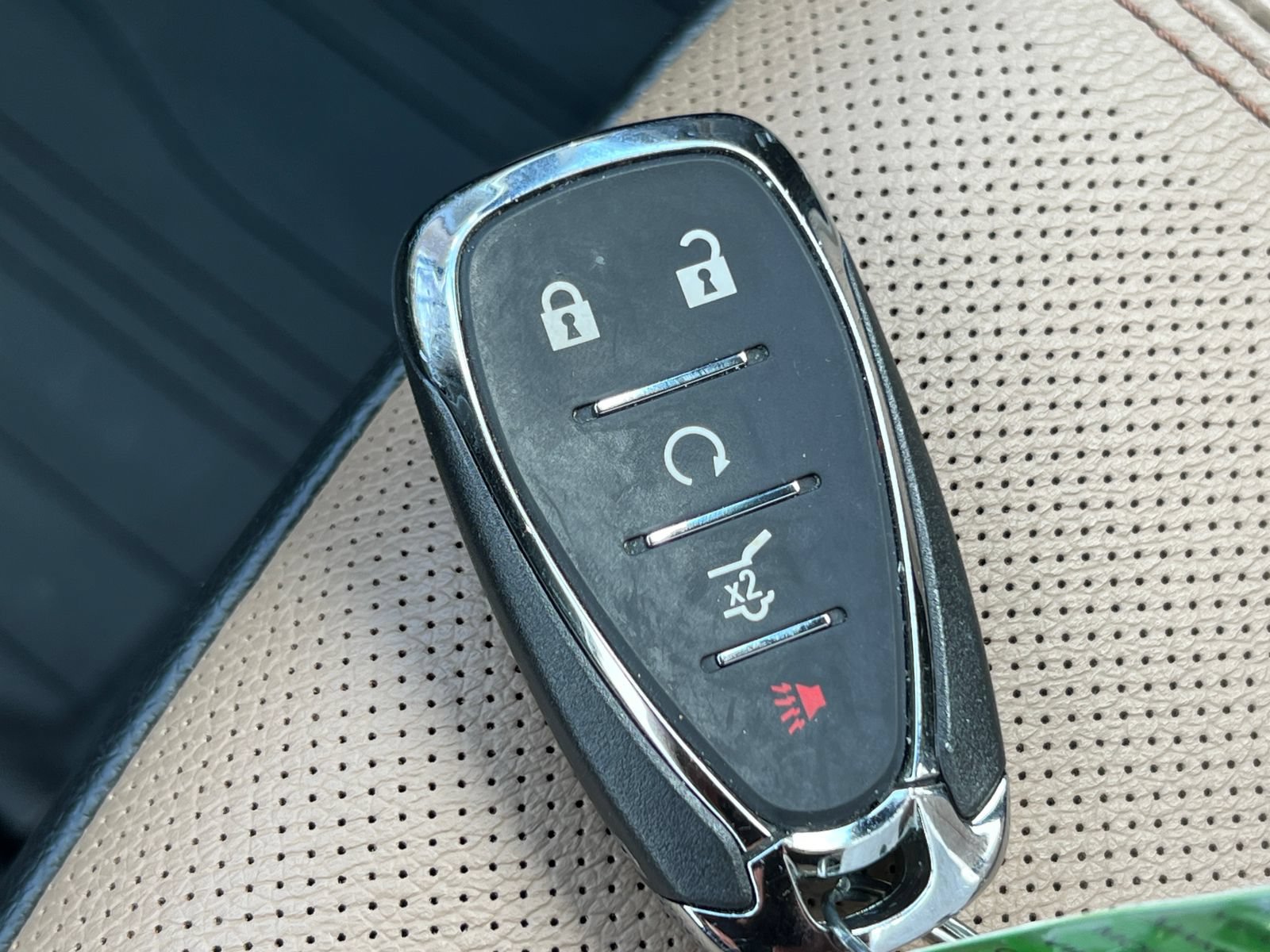 Certified 2024 Chevrolet Equinox Premier FWD image 37