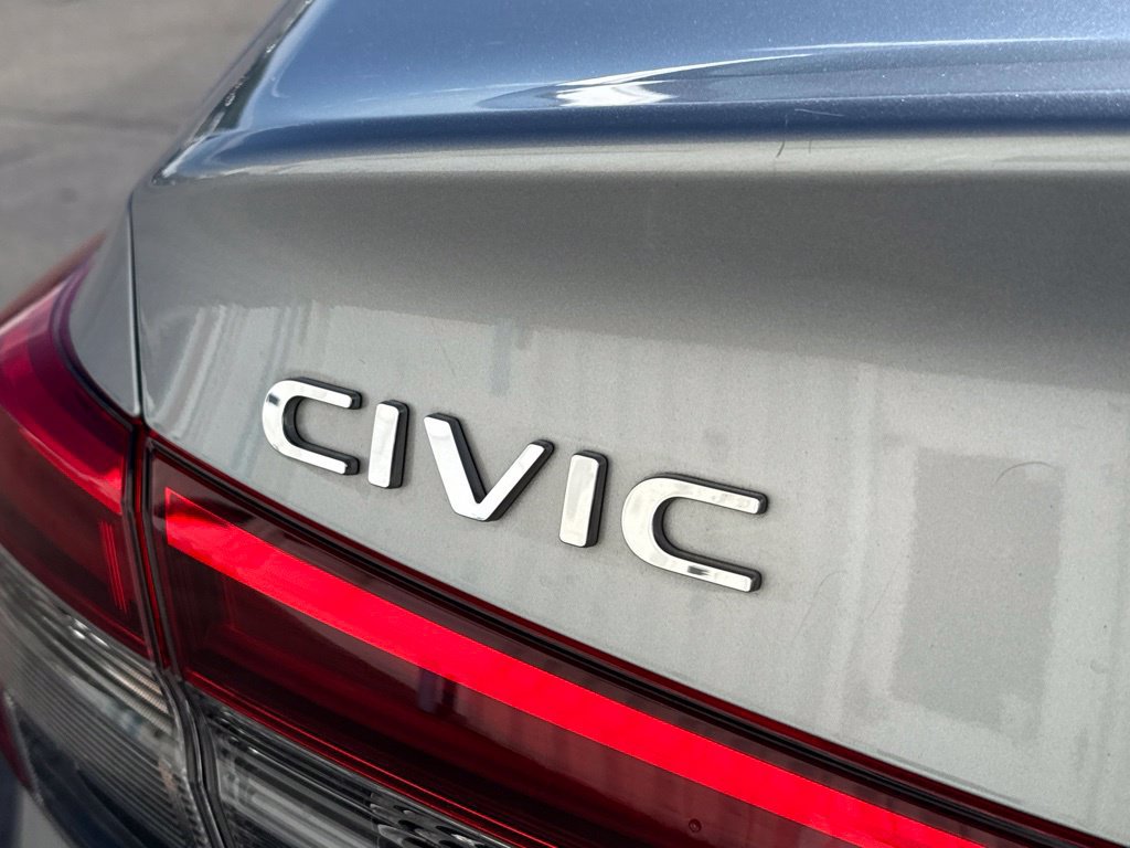Used 2023 Honda Civic LX image 9