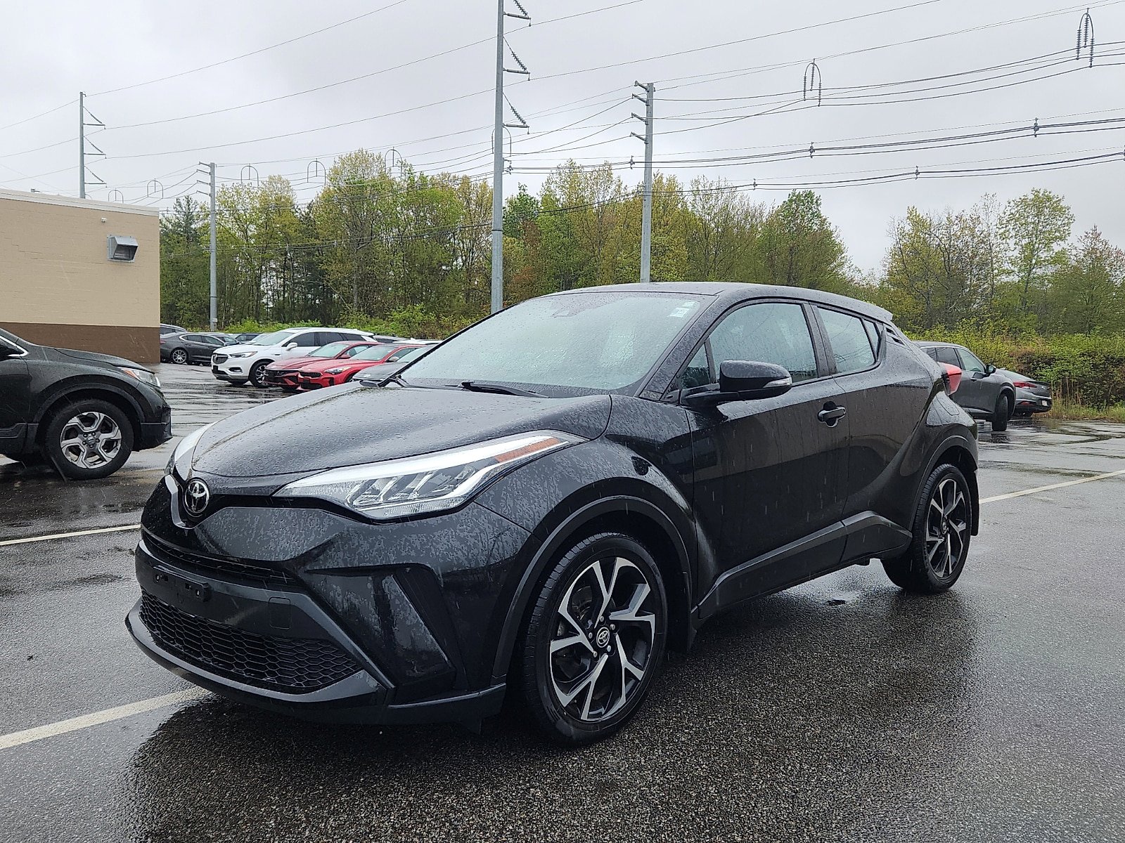 Used 2021 Toyota C-HR XLE FWD image 7