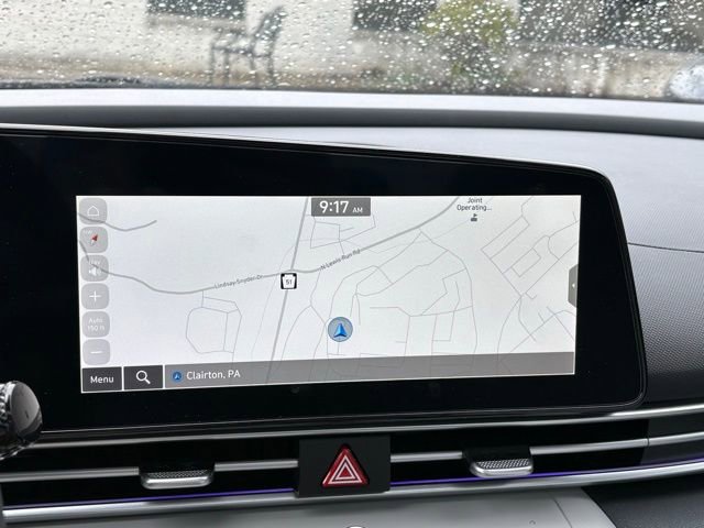 Used 2024 Hyundai Elantra Limited image 12