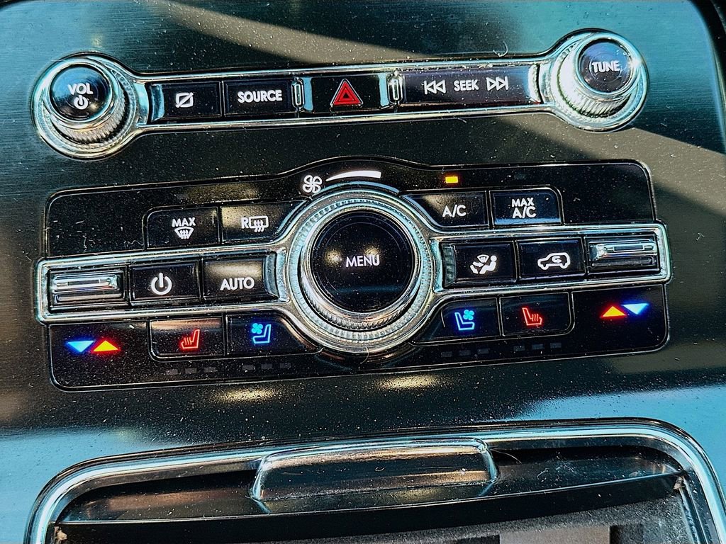 Used 2022 Lincoln Nautilus Reserve w/ Luxury Package image 13