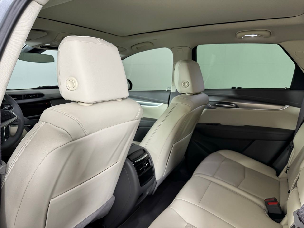 Used 2025 Cadillac XT5 Premium Luxury FWD image 35