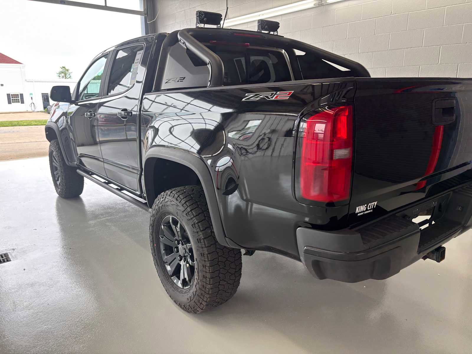 Used 2018 Chevrolet Colorado ZR2 w/ ZR2 Midnight Special Edition AWD/4WD image 5