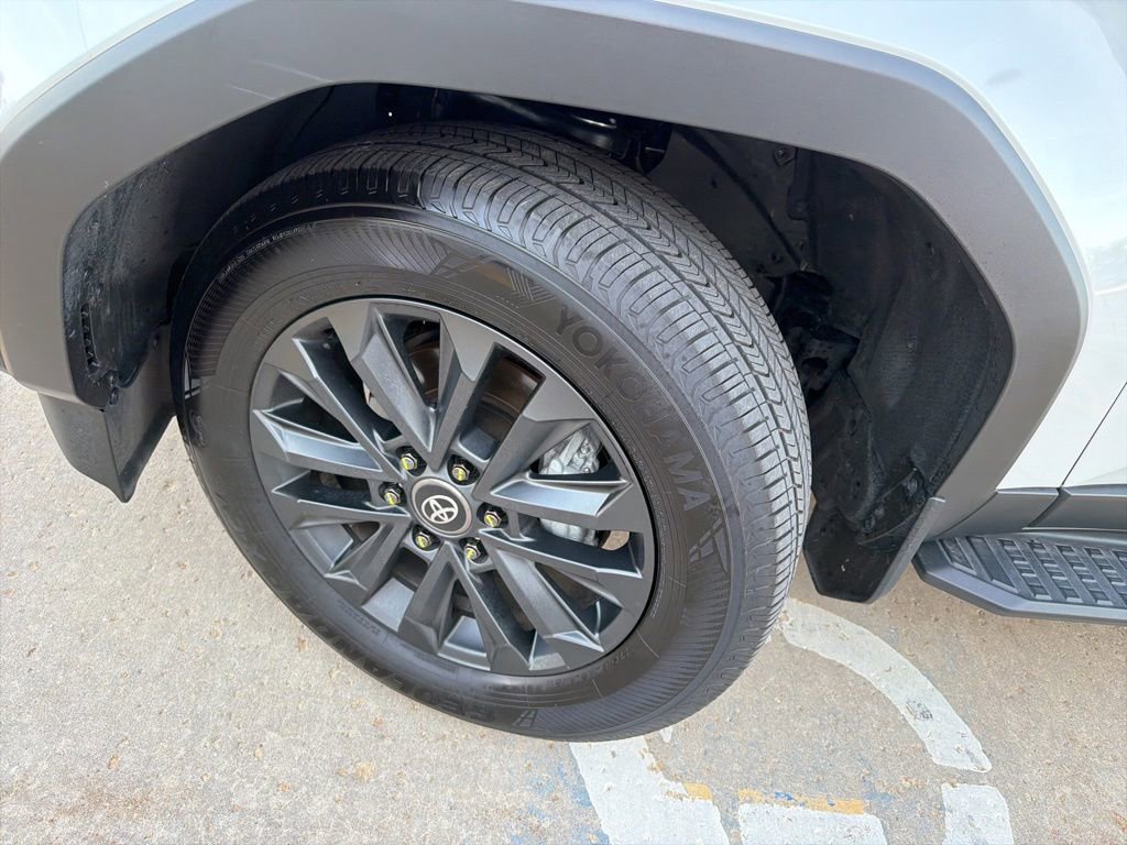Used 2025 Toyota Land Cruiser AWD/4WD image 38