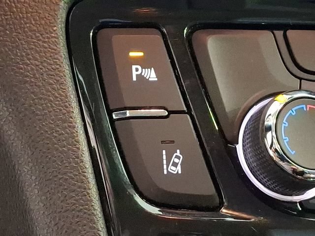 Used 2021 Buick Encore Preferred w/ Safety Package II AWD/4WD image 24