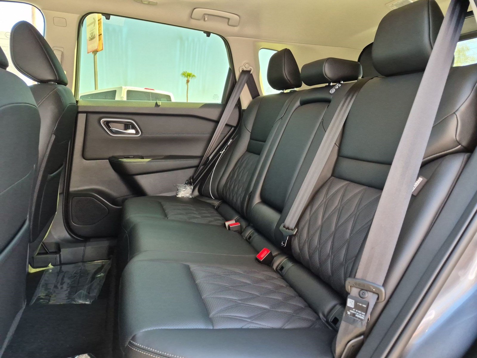 New 2026 Nissan Rogue Platinum AWD/4WD image 11