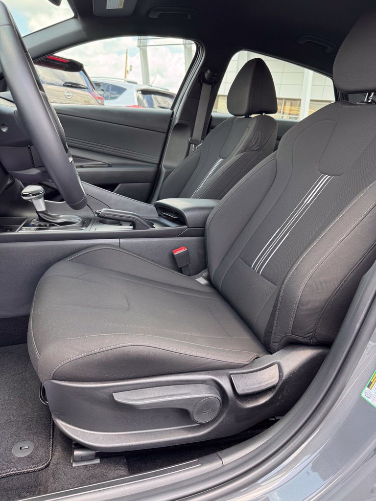 Used 2026 Hyundai Elantra Sport FWD image 9