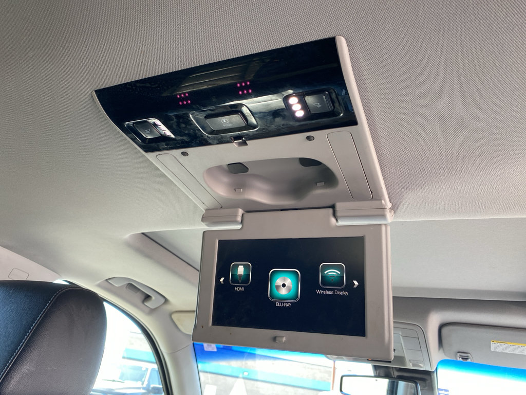 Used 2018 Chevrolet Tahoe Premier AWD/4WD image 26