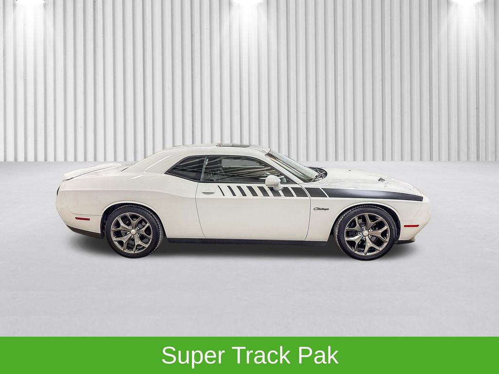 Used 2016 Dodge Challenger SXT w/ Sound Group image 5