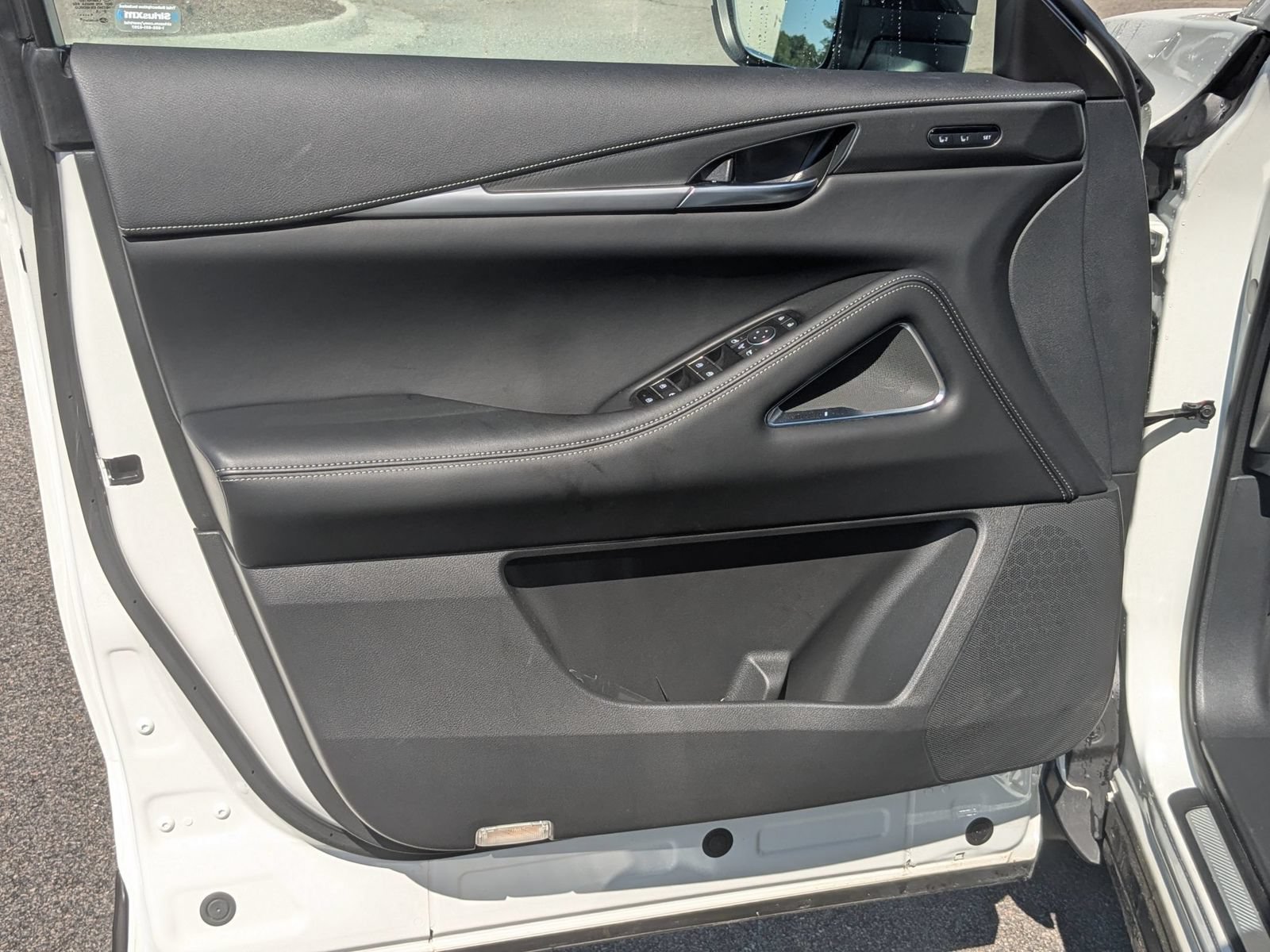 Used 2025 INFINITI QX60 Luxe AWD/4WD image 11