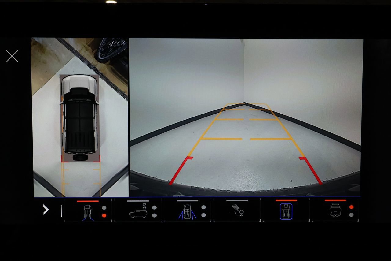 Certified 2025 GMC Hummer EV 2X image 13