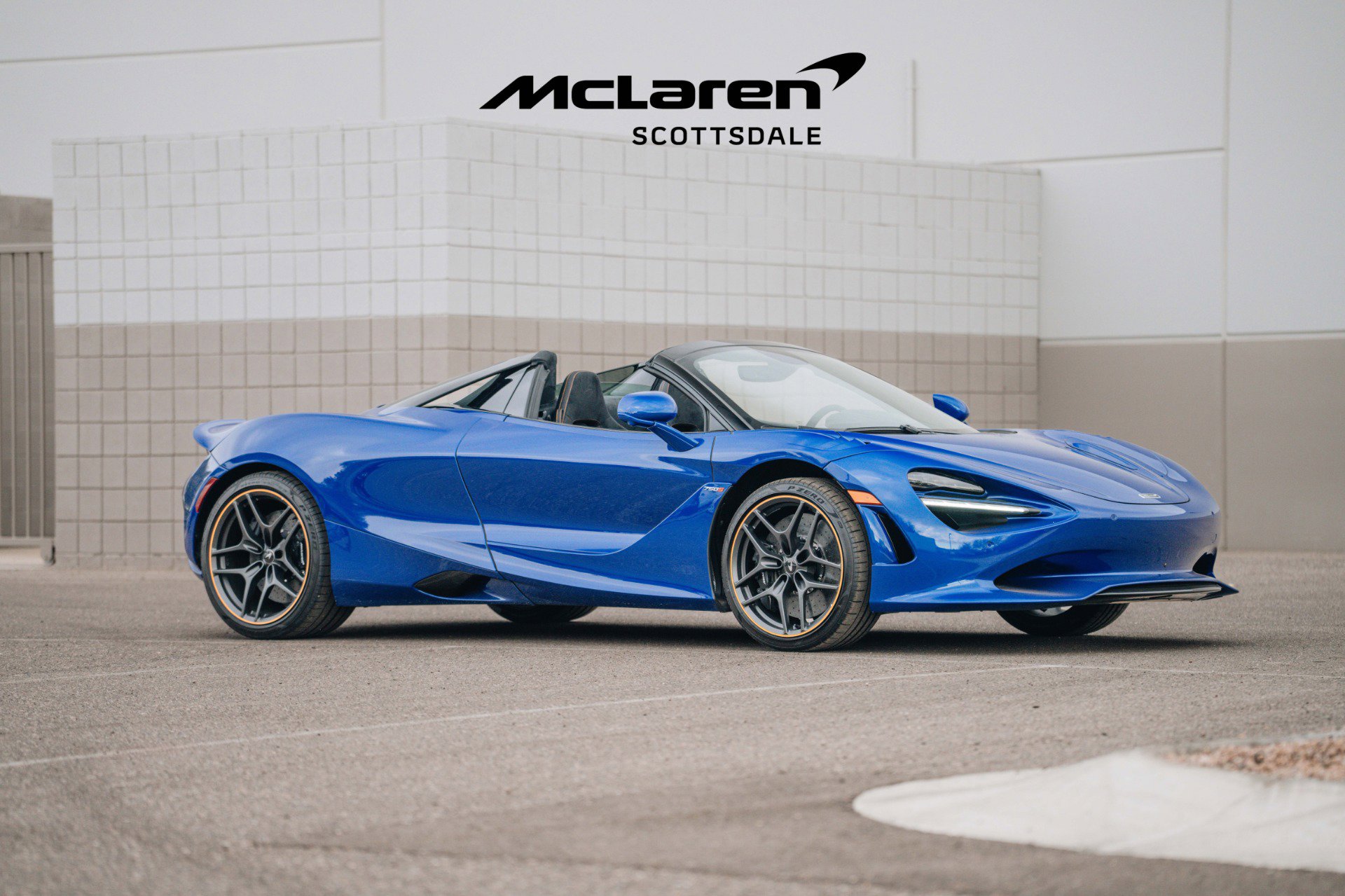 Used 2024 McLaren 750S Spider image 13