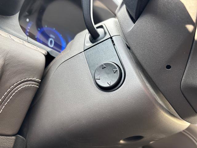 Used 2020 Ford Explorer Platinum image 25