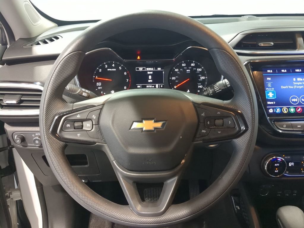 Used 2023 Chevrolet TrailBlazer LT w/ Convenience Package FWD image 22