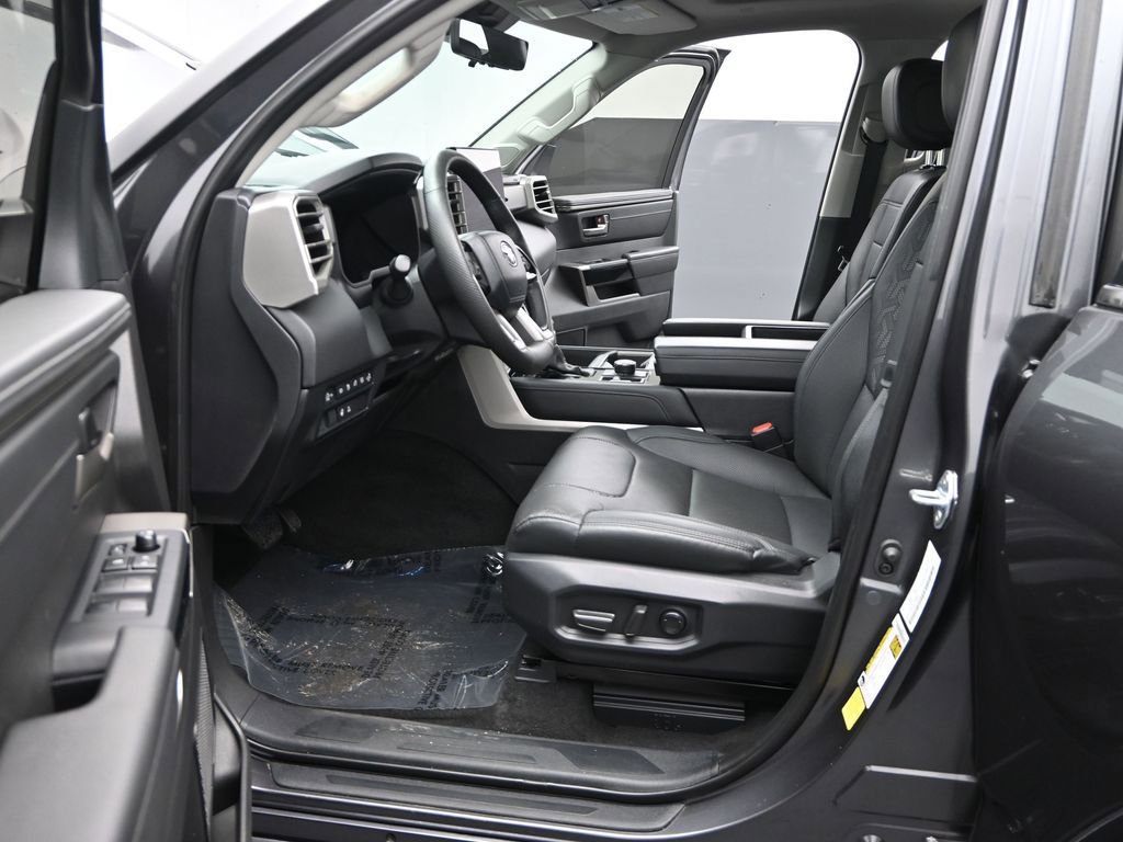 Used 2024 Toyota Tundra Limited image 18